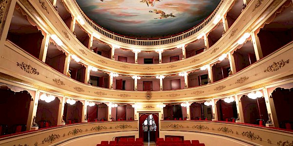 Atri - Teatro Comunale