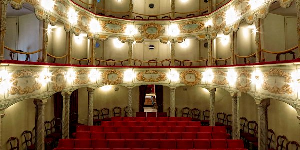 Penna San Giovanni (MC) - Teatro Comunale